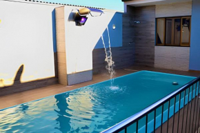 Casa Ampla com Piscina 3quartos Ar para 8 pessoas